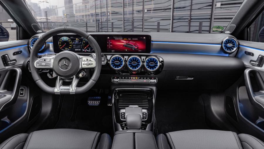 Торпедо Mercedes-AMG A35 4Matic Sedan (V177) 2019 года  (WW) (фото 17 из 25)